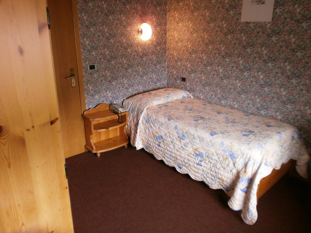 Hotel Cervo Бормио Номер фото